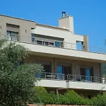 Malena 빌라 카라보밀로스